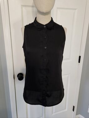 L'Amour Black Sleeveless Button-Front Camisole with Peter Pan Collar